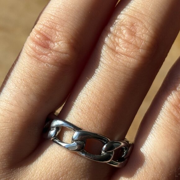 PLAYBOYX BUNNY HEAD STATEMENT RING WITH CHAIN BAND BY DALMATA NIB - Picture 4 of 12